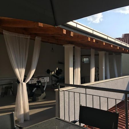 Villa Vlade- From The Heated Pool To The Beach In 1 Minute Jesenice  Esterno foto