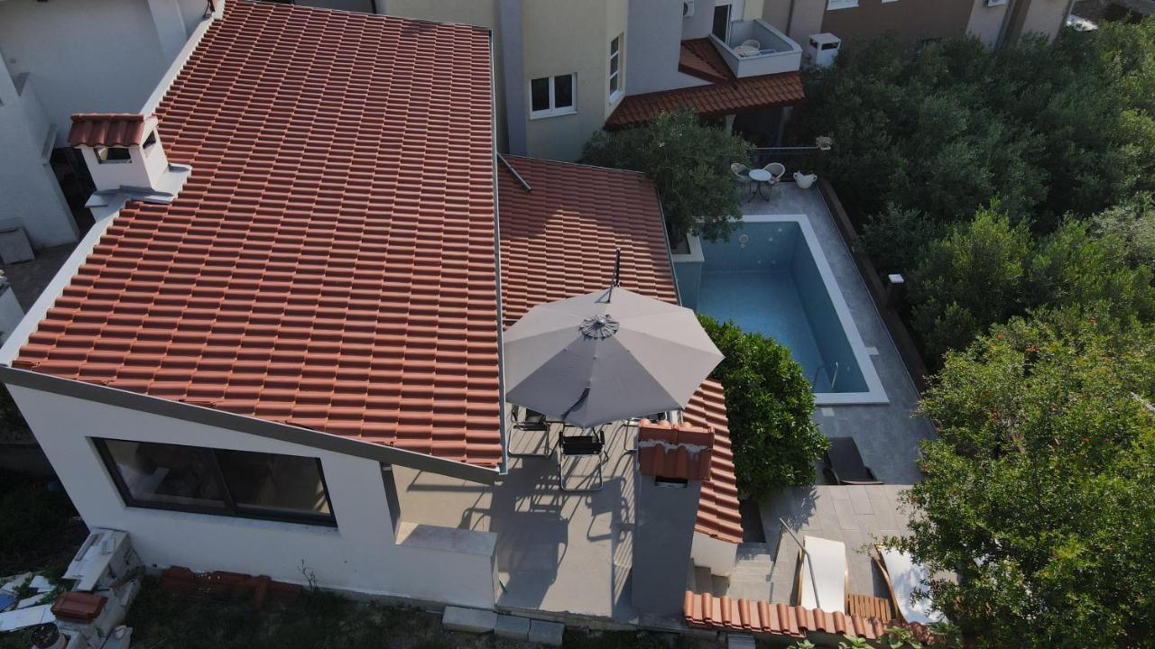 Villa Vlade- From The Heated Pool To The Beach In 1 Minute Jesenice  Esterno foto